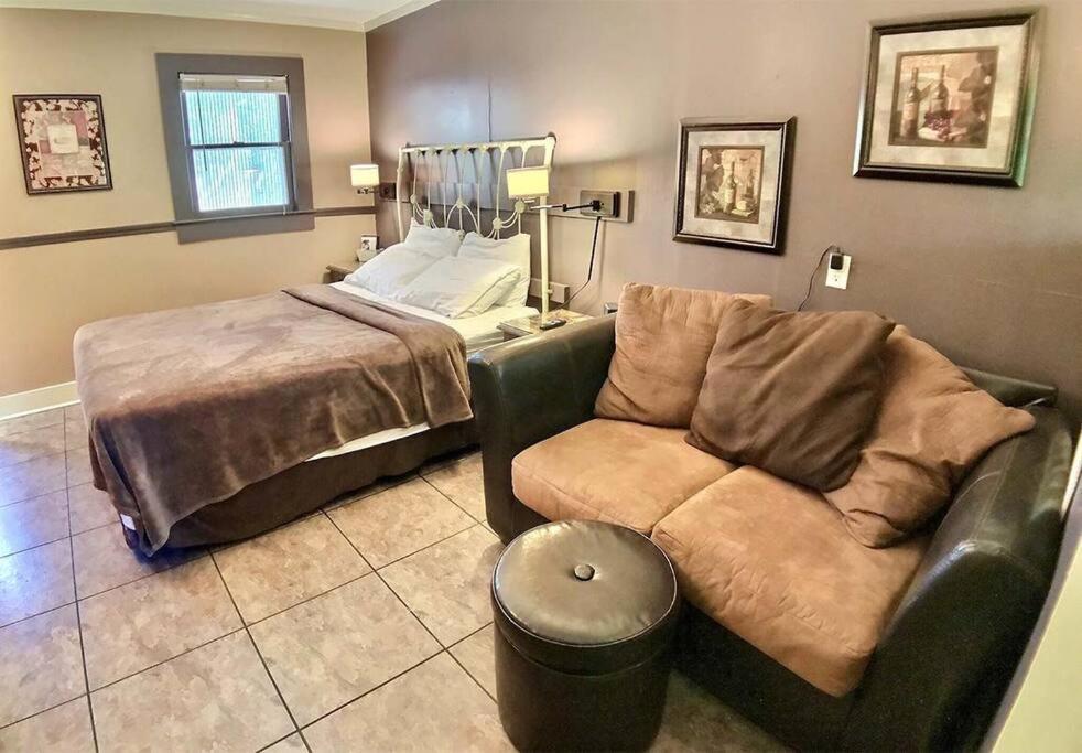 D'Vinery Rock Cottage/ #6 Eureka Springs Ngoại thất bức ảnh